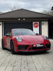Porsche 911 Carrera 4 GTS 2023