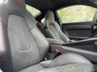Porsche 911 Carrera 4 GTS 2023