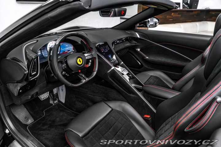 Ferrari Roma Spider 2025