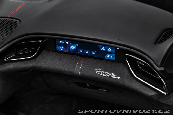 Ferrari Roma Spider 2025