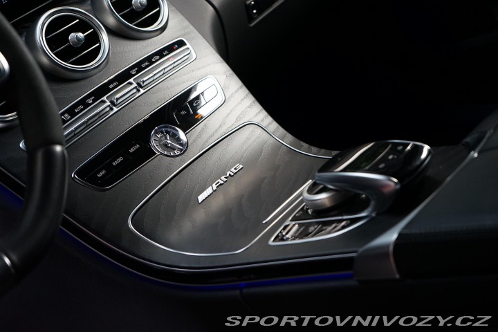 Mercedes-Benz C 63 AMG V8 350kW LED Pano 2019