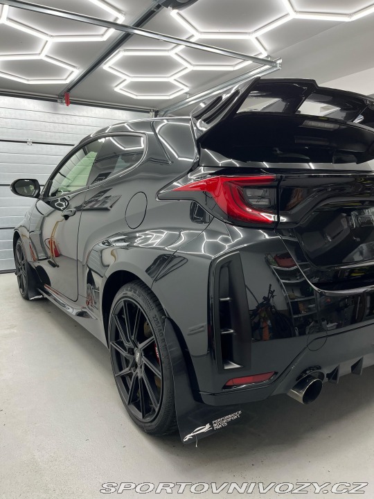 Toyota Yaris GR 1.6 192kW SPORT ZÁRUKA 2021