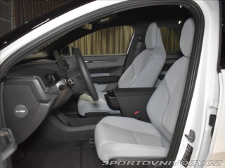 Volvo Ostatní modely EX30 0,0 Twin Motor Ultra Pano 2024