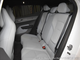 Volvo Ostatní modely EX30 0,0 Twin Motor Ultra Pano 2024