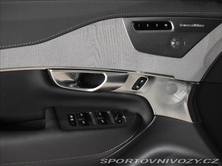 Volvo Ostatní modely XC90 2,0 T8 AWD Ultra Bright 2024