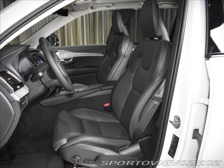 Volvo Ostatní modely XC90 2,0 T8 AWD Ultra Bright 2024