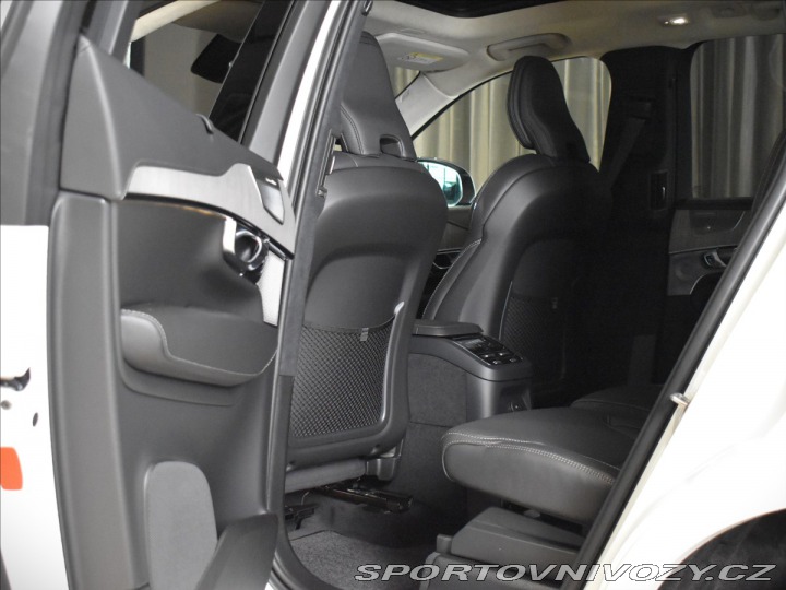 Volvo Ostatní modely XC90 2,0 T8 AWD Ultra Bright 2024