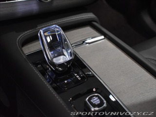 Volvo Ostatní modely XC90 2,0 T8 AWD Ultra Bright 2024