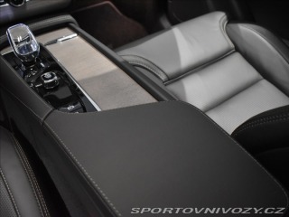Volvo Ostatní modely XC90 2,0 T8 AWD Ultra Bright 2024