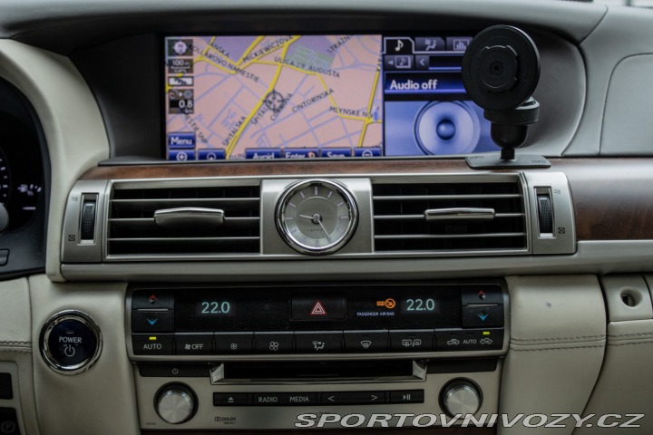 Lexus Ostatní modely LS  600h L, 290 kW, automat, 2013