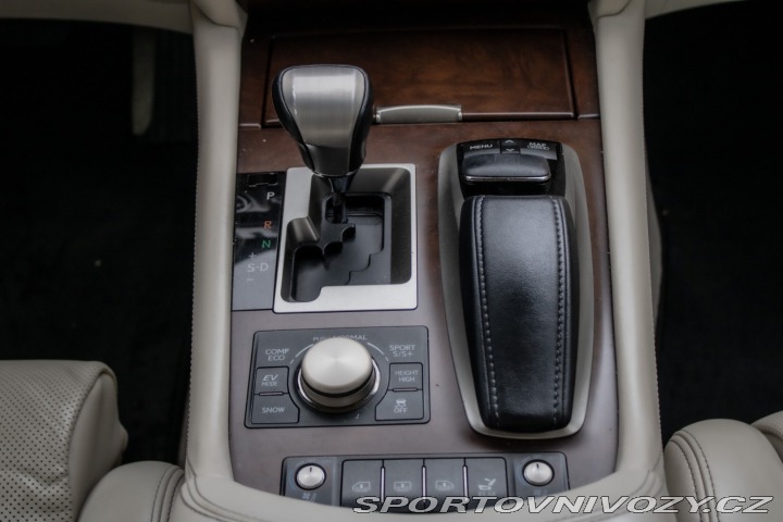 Lexus Ostatní modely LS  600h L, 290 kW, automat, 2013