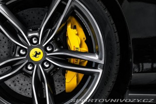 Ferrari Roma Karbon +LEDs, kamera 360° 2022