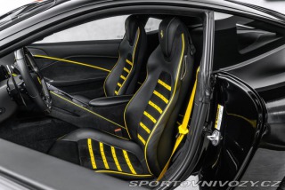 Ferrari Roma Karbon +LEDs, kamera 360° 2022
