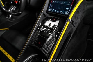 Ferrari Roma Karbon +LEDs, kamera 360° 2022