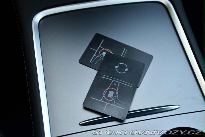 Tesla Model 3 STANDARD PLUS REZERVACE 2021