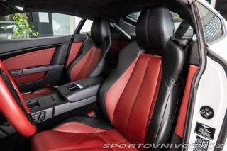 Aston Martin V8 Vantage 2010