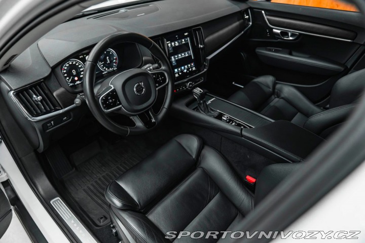 Volvo V90 Cross Country Pro, AWD, H 2021