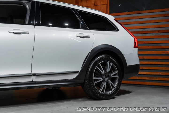 Volvo V90 Cross Country Pro, AWD, H 2021