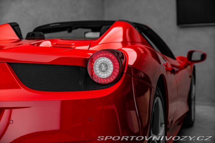 Ferrari 458 2013
