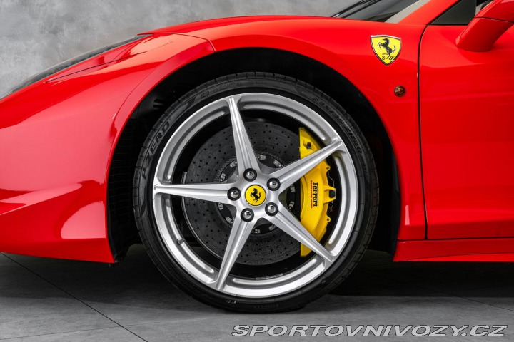 Ferrari 458 2013