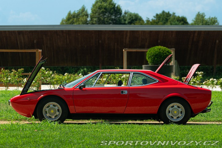 Ferrari Dino 308 GT4 1975