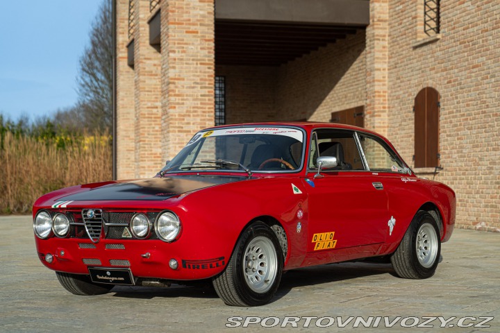 Alfa Romeo GT 2000 VELOCE replica GTAM 1973
