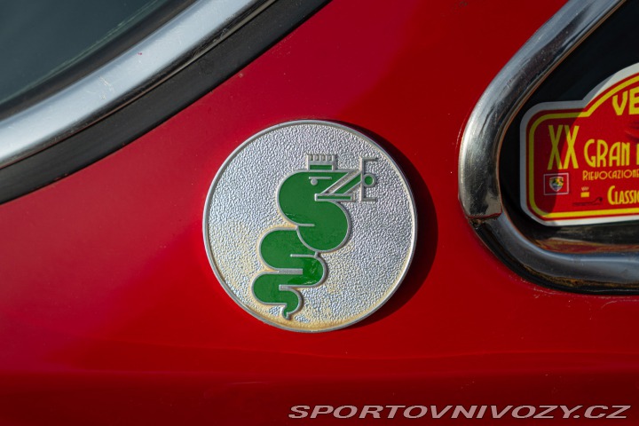 Alfa Romeo GT 2000 VELOCE replica GTAM 1973