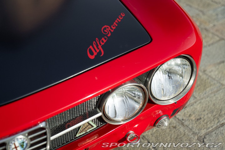 Alfa Romeo GT 2000 VELOCE replica GTAM 1973