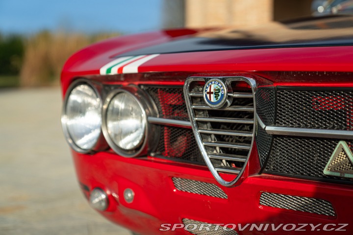Alfa Romeo GT 2000 VELOCE replica GTAM 1973