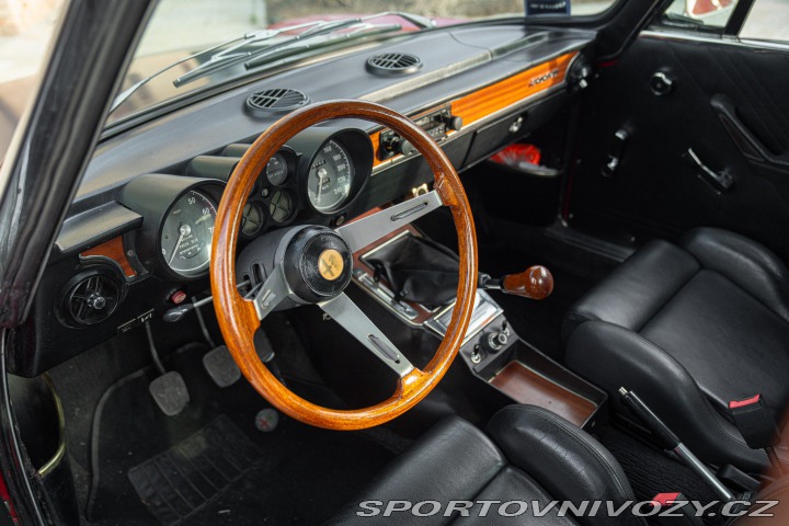 Alfa Romeo GT 2000 VELOCE replica GTAM 1973
