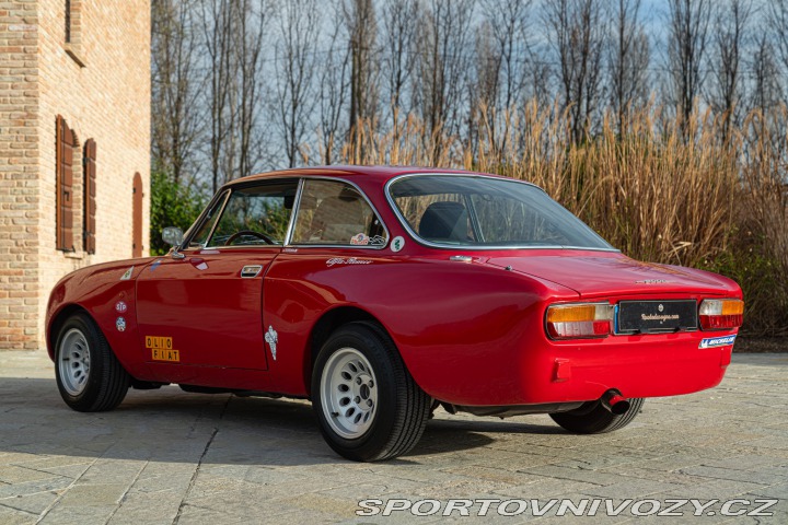 Alfa Romeo GT 2000 VELOCE replica GTAM 1973
