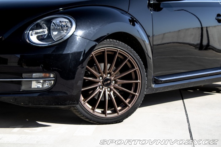 Volkswagen Beetle Cabrio 1.6 TDI Design 2013