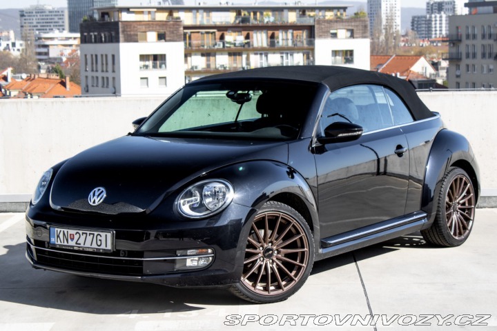 Volkswagen Beetle Cabrio 1.6 TDI Design 2013