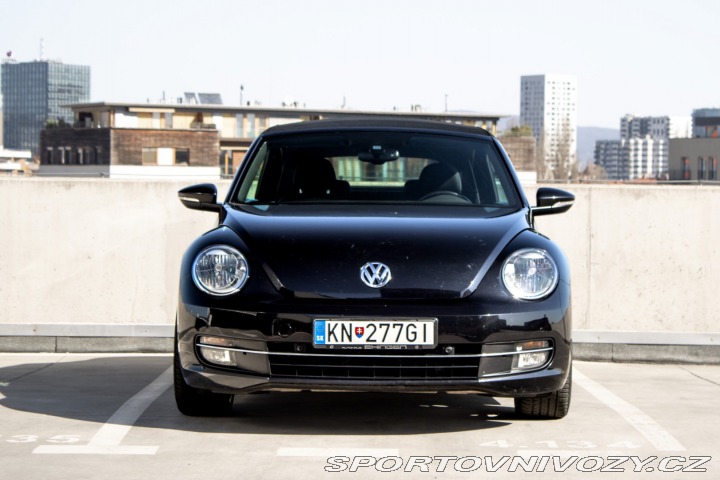 Volkswagen Beetle Cabrio 1.6 TDI Design 2013