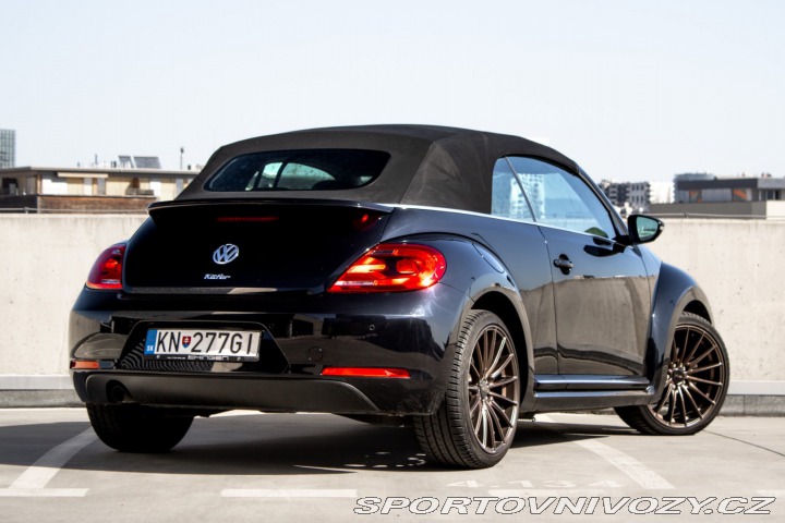 Volkswagen Beetle Cabrio 1.6 TDI Design 2013