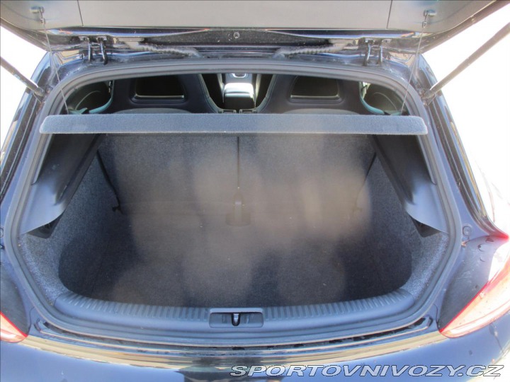 Volkswagen Scirocco 1,4 TSi 16V 118kw DSG GPS 2009