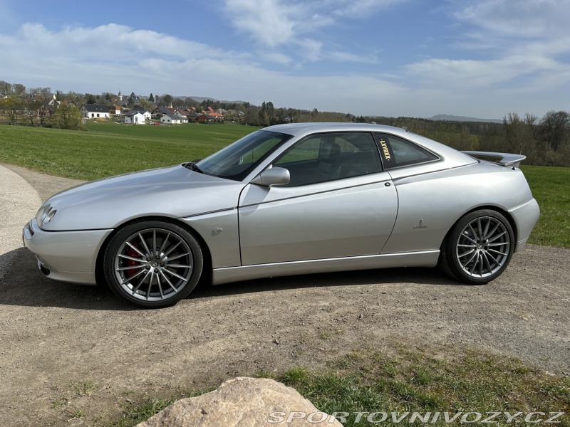 Alfa Romeo GTV 916