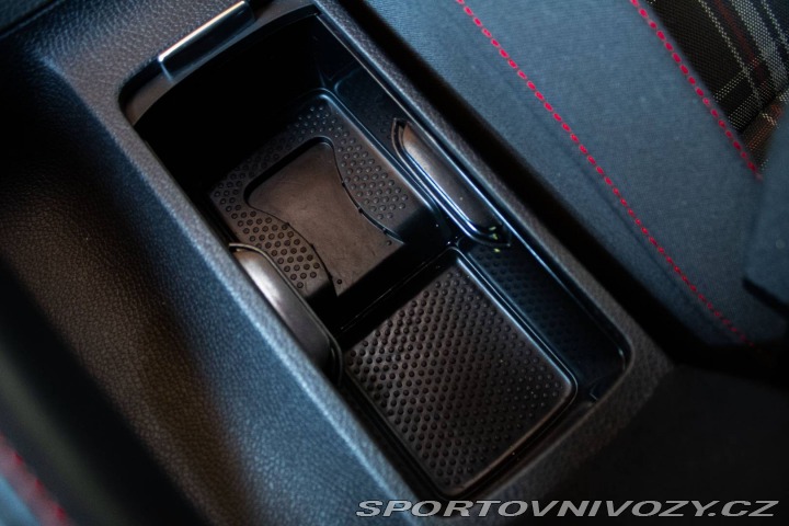Volkswagen Golf 2.0 TFSI GTI DSG 2010