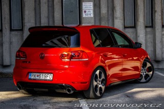 Volkswagen Golf 2.0 TFSI GTI DSG 2010