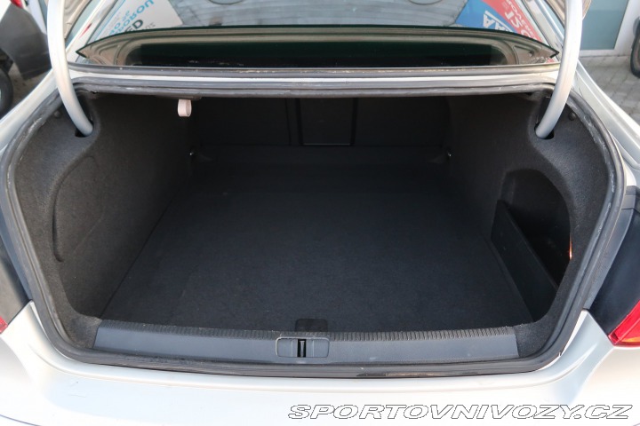 Volkswagen Passat CC CC Highline 2.0 TDI 2011