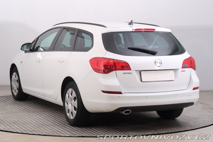 Opel Astra 2.0 CDTI 2011