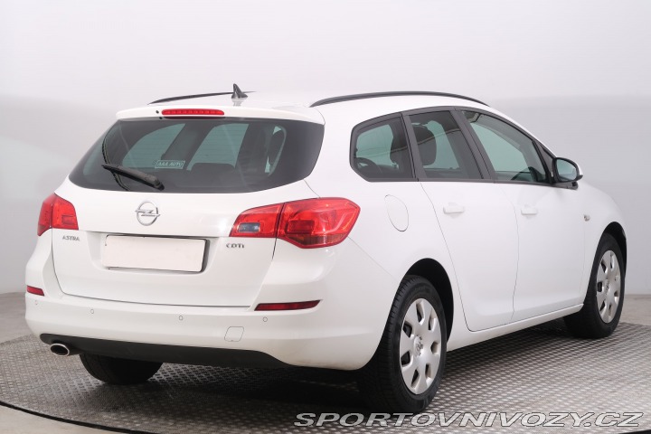 Opel Astra 2.0 CDTI 2011
