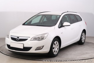 Opel Astra 2.0 CDTI 2011