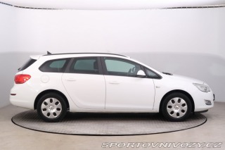 Opel Astra 2.0 CDTI 2011