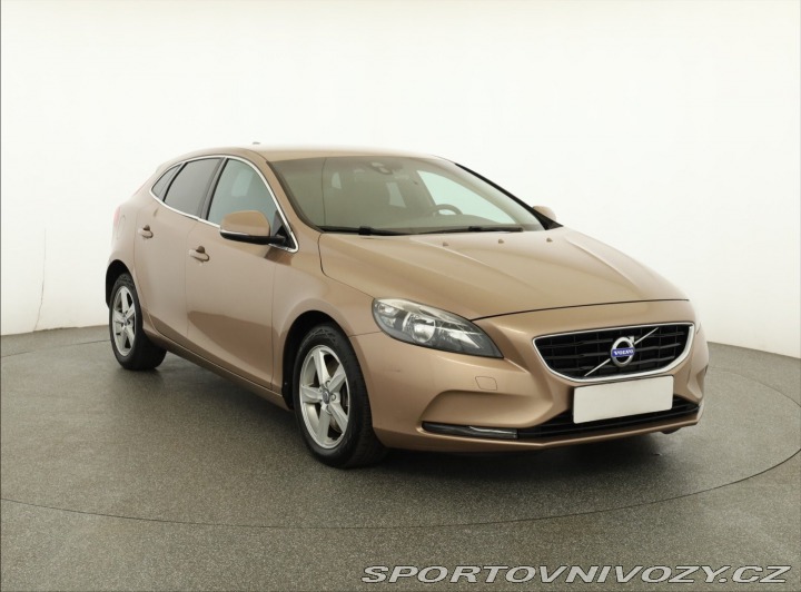 Volvo V40 2.0 D4 2014