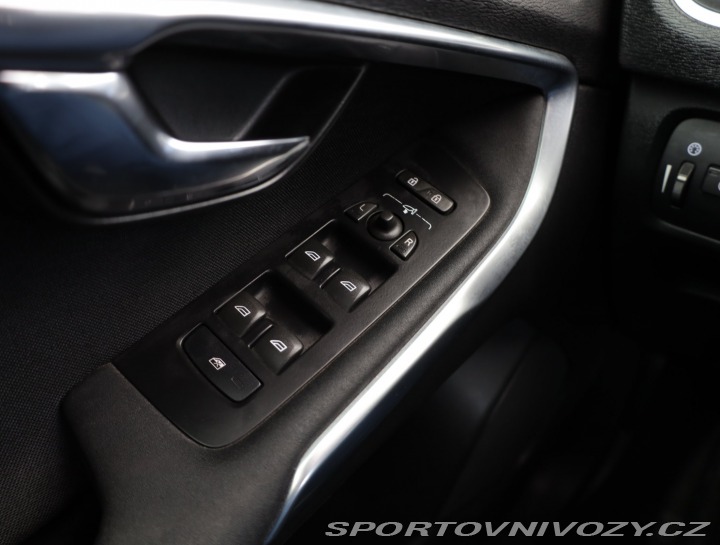 Volvo V40 2.0 D4 2014