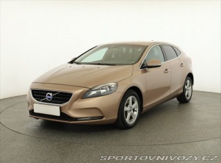 Volvo V40 2.0 D4 2014