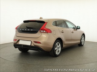 Volvo V40 2.0 D4 2014