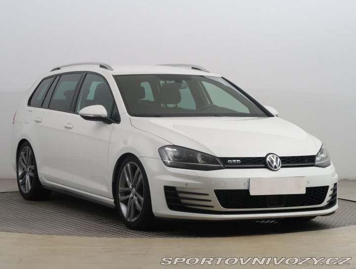 Volkswagen Golf Comfortline 2.0 TDI GTD 2016