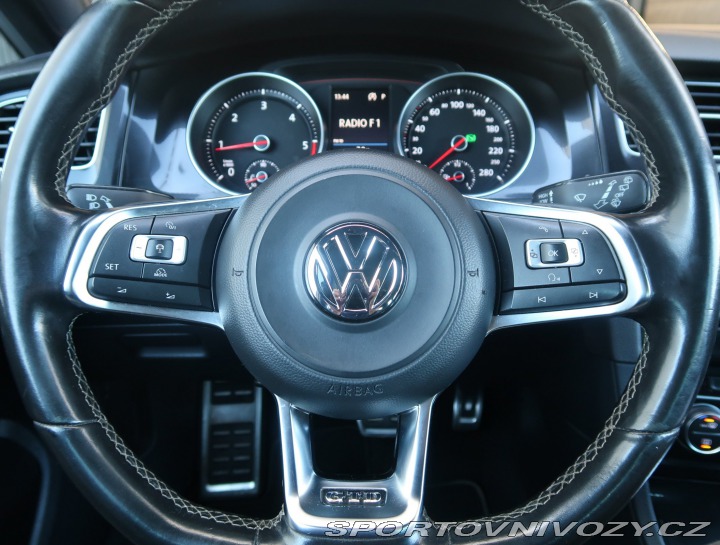 Volkswagen Golf Comfortline 2.0 TDI GTD 2016